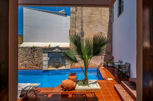 Calergi Residence Hotel - Photo2