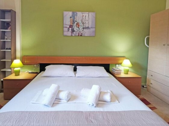 Erasmias House - Photo3