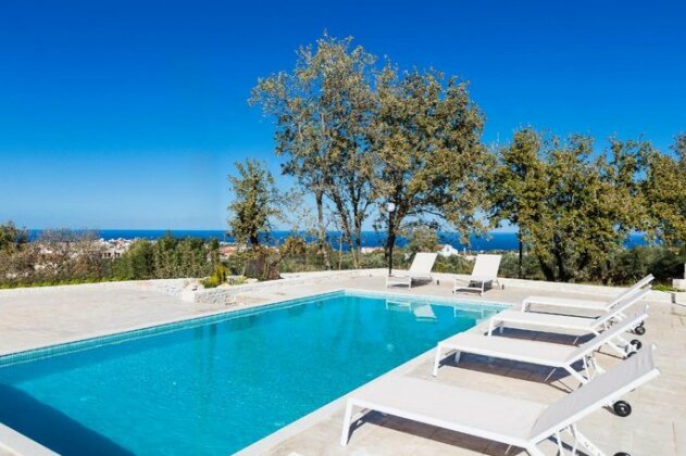 Iokasti Villa - Photo3