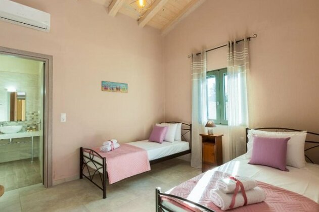 Iokasti Villa - Photo5