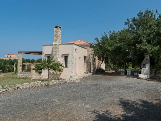 Nelida Villa