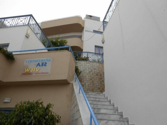  Photo 3
