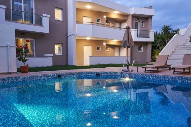 Troulis Apart-Hotel