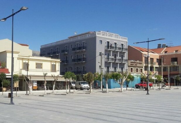 Aenos Hotel