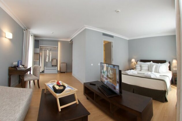 Aenos Hotel - Photo5