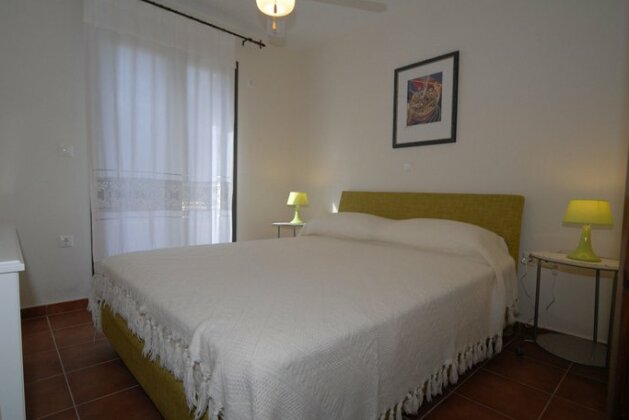 Alekos Beach Houses-Veronica Villa - Photo2