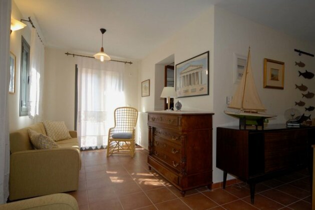Alekos Beach Houses-Veronica Villa - Photo4
