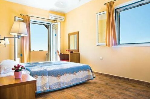 Alexandra Cephalonia - Photo3