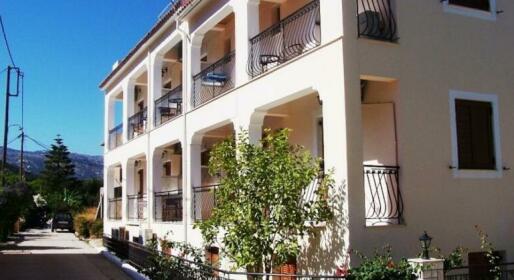 Alexatos Studios & Apartments