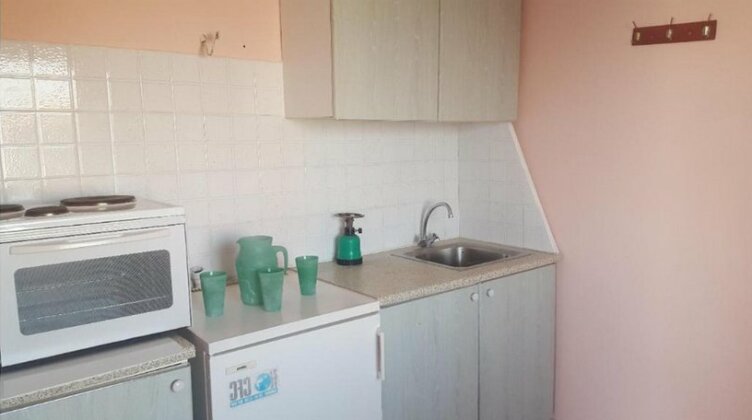 Aliki's Studio By A Shared Pool - Photo5