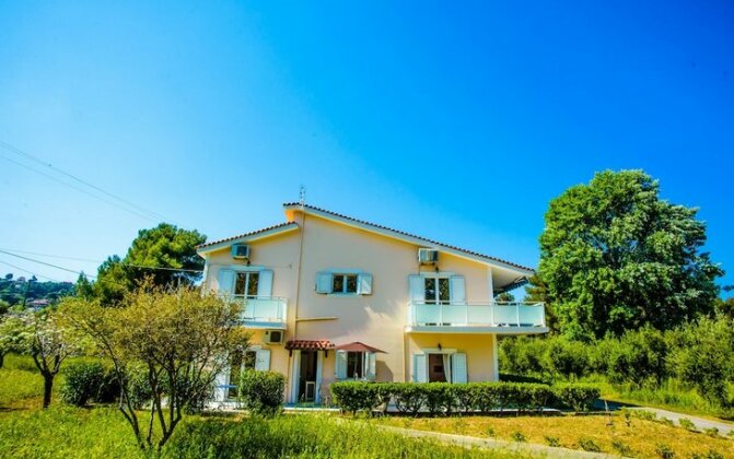 Aloni Studios and Apartments - Photo2