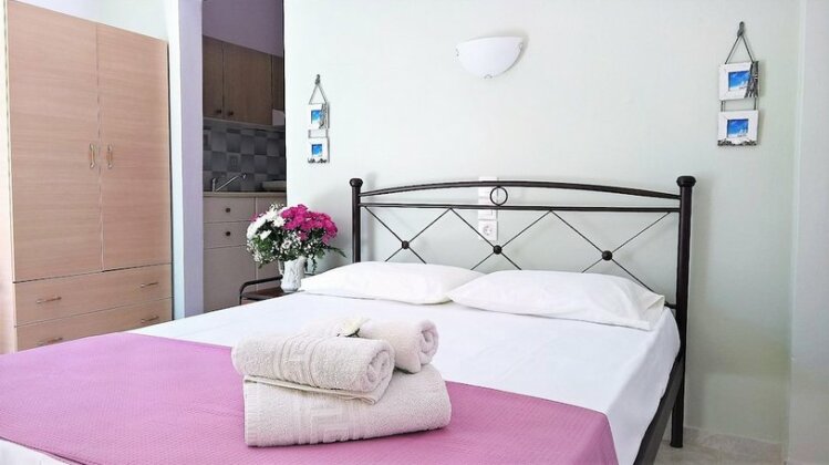 Aloni Studios and Apartments - Photo3