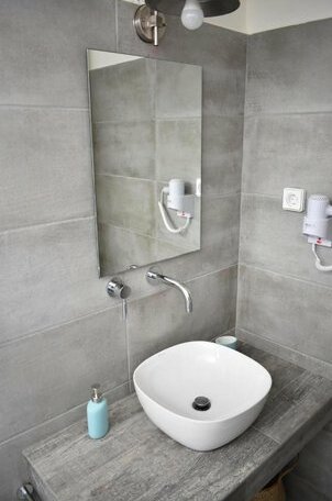 Anemy Apartments - Photo4