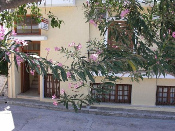 Argostoli Rooms - Photo2