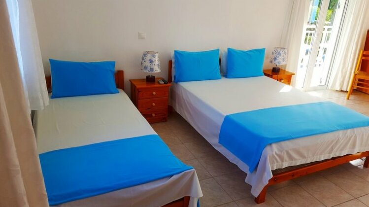 Blue White Hotel Studio Apartments - Photo5
