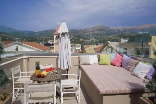 Central Square View Luxury Loft with Balcony - Photo5