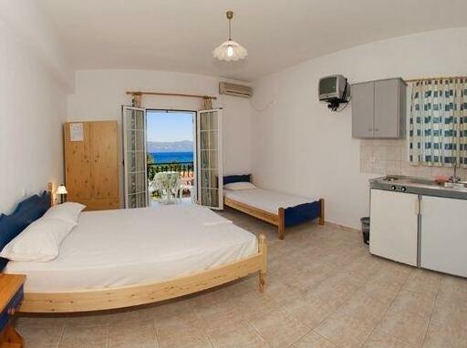 Dimitris Studios Cephalonia - Photo4