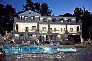 Diwani Luxury Villas