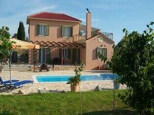 Edem Villa