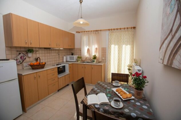 Elisso Apartment - Photo4