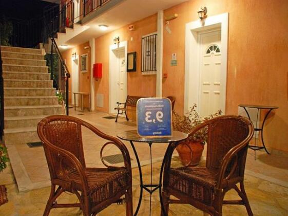 Emilia Apartments - Photo3