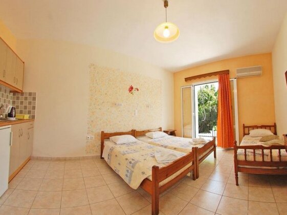 Emilia Apartments - Photo5