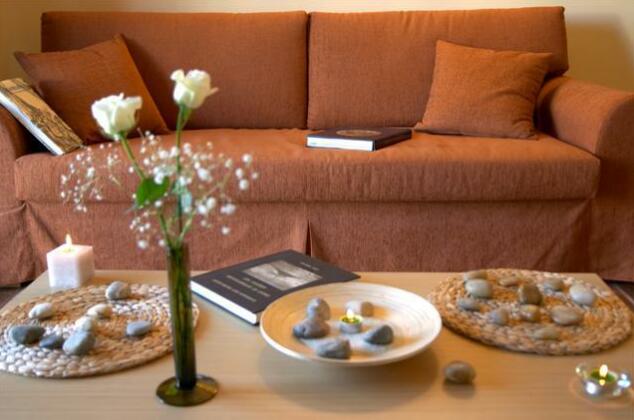 Enalion Suites - Photo4