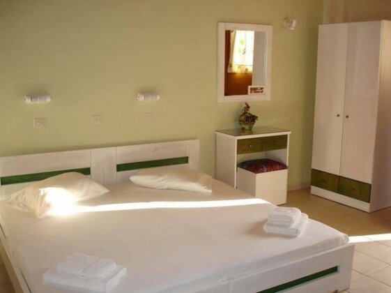 Epi Apartments - Photo5