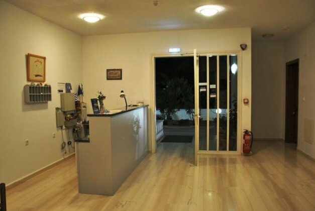 Filoxenia Hotel & Apartments - Photo3