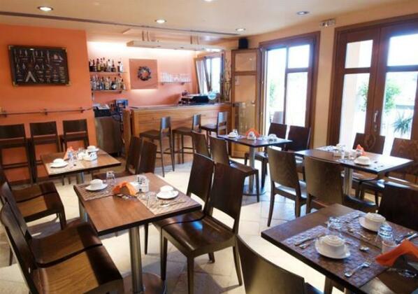 Fiscardo Bay Hotel - Photo2