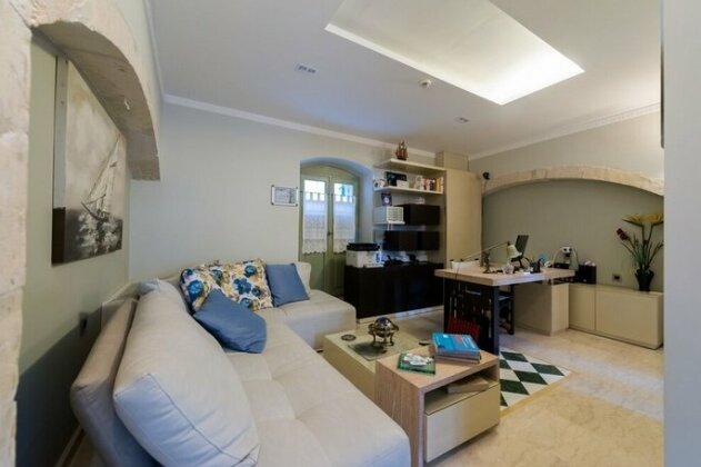 Fiscardonna Luxury Suites - Photo3