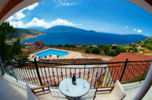 Fotini - Photo3