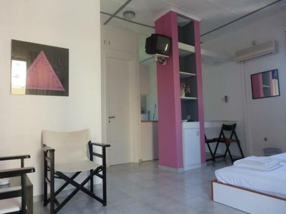 GK Studios - Photo3