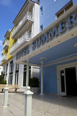 Hotel Summery