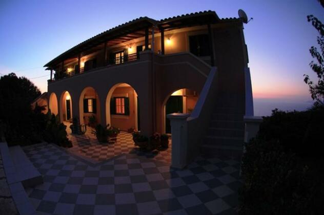 Iliobasilema Studios and Apartment - Photo3