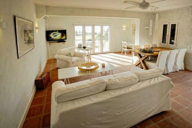 Ionian Living - Photo3