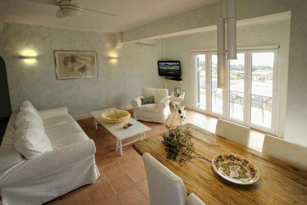 Ionian Living - Photo4