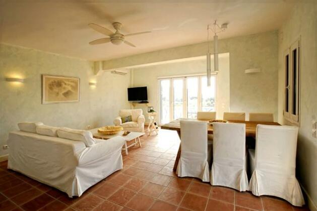 Ionian Living - Photo5