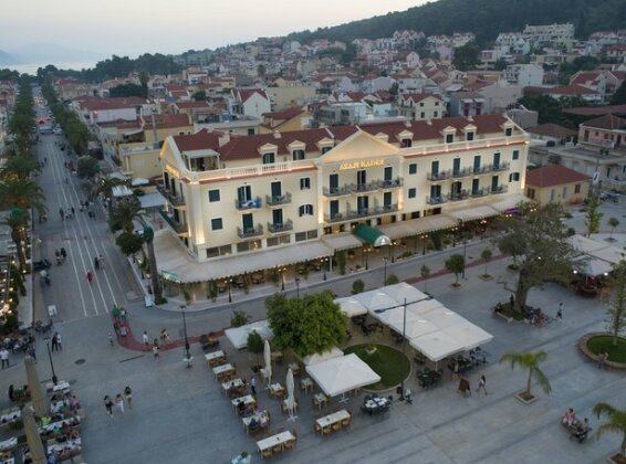 Ionian Plaza Hotel - Photo2