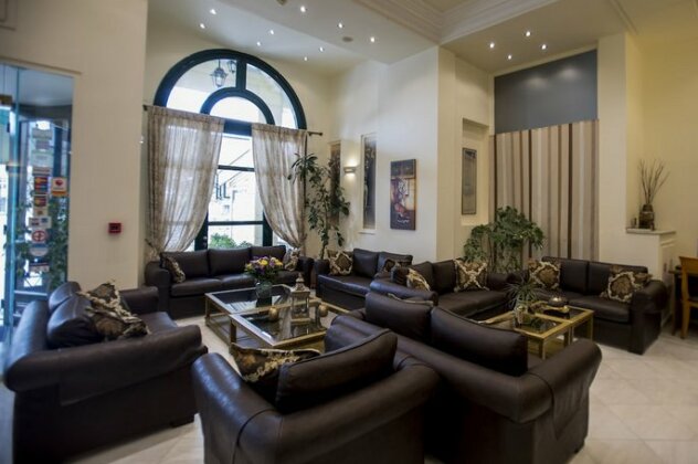 Ionian Plaza Hotel - Photo4