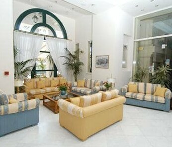 Ionian Plaza Hotel - Photo5