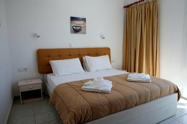 Kappatos Studios & Apartments - Photo2