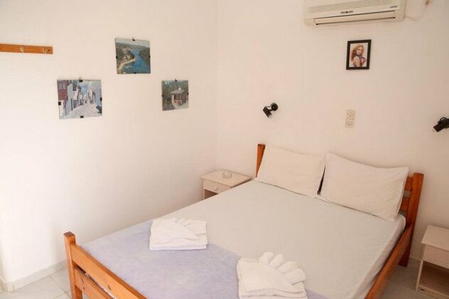 Kappatos Studios & Apartments - Photo3