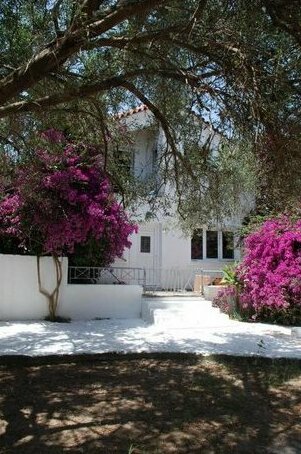 Katelios Farm House
