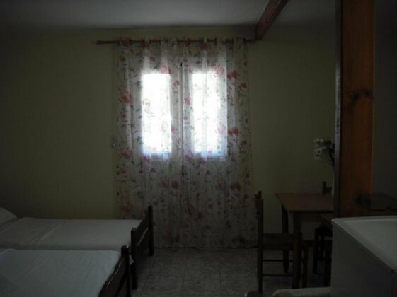 Kostas-Sarantis - Photo5