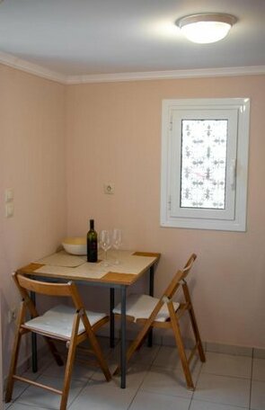 Lazarus private house - Photo3