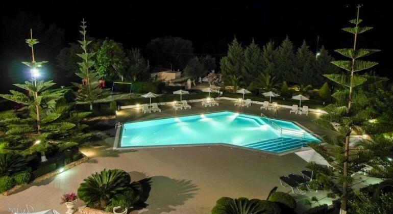 Limanaki Hotel - Photo2