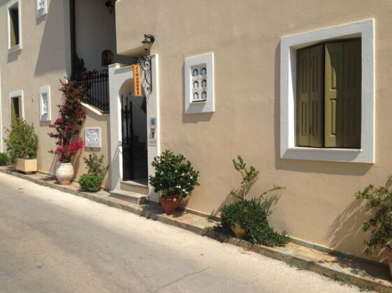Linardos Apartments