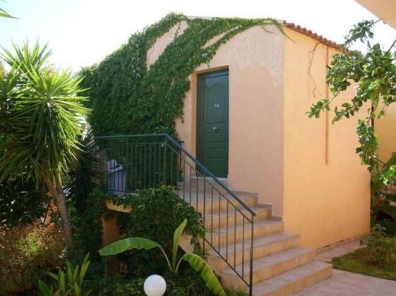 Lovides Village - Photo5
