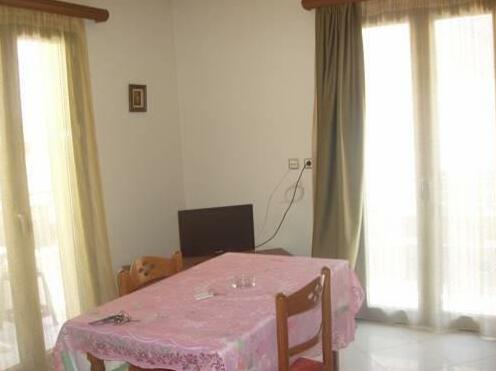 Mary's Apartments - Photo4